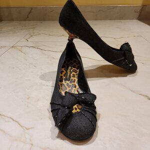 Beverly Feldman Black Denim Kitten Heal Shoes Size 7 1/2 , Excellent condition.